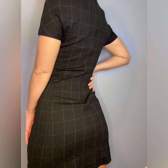 Theory Dress - Picture 5 of 8